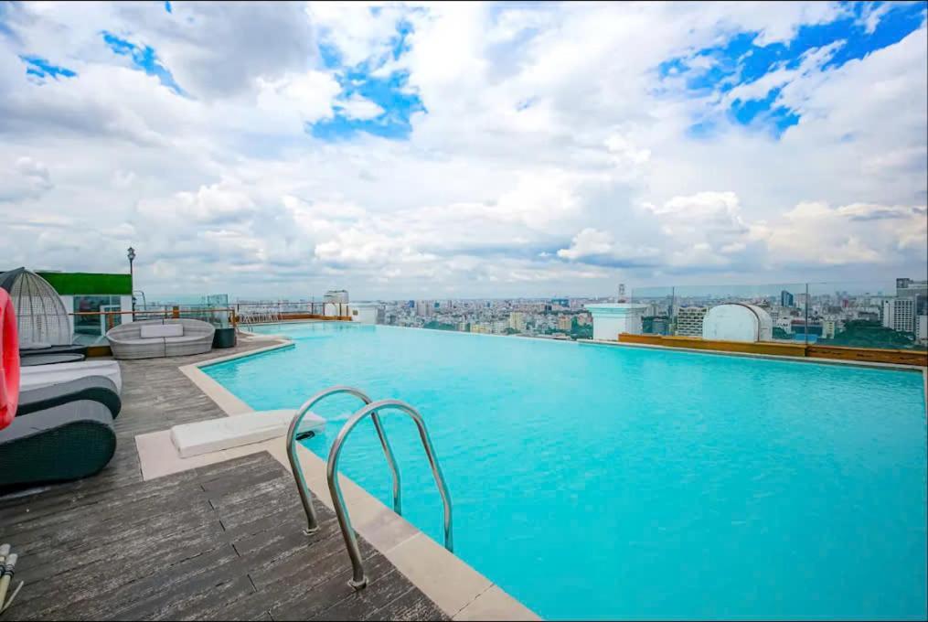 Leman Luxury *