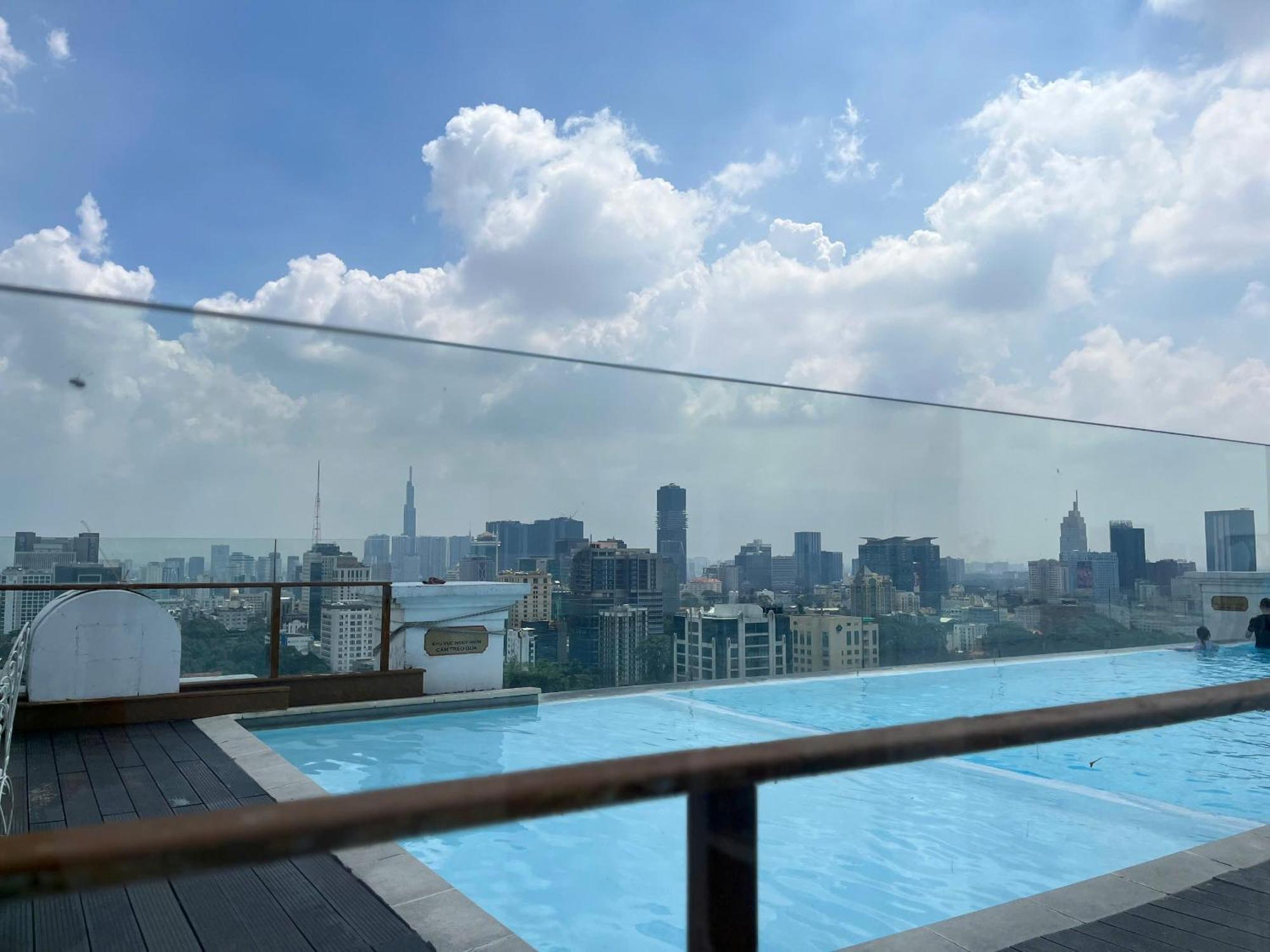 Leman Luxury TP. Hồ Chí Minh