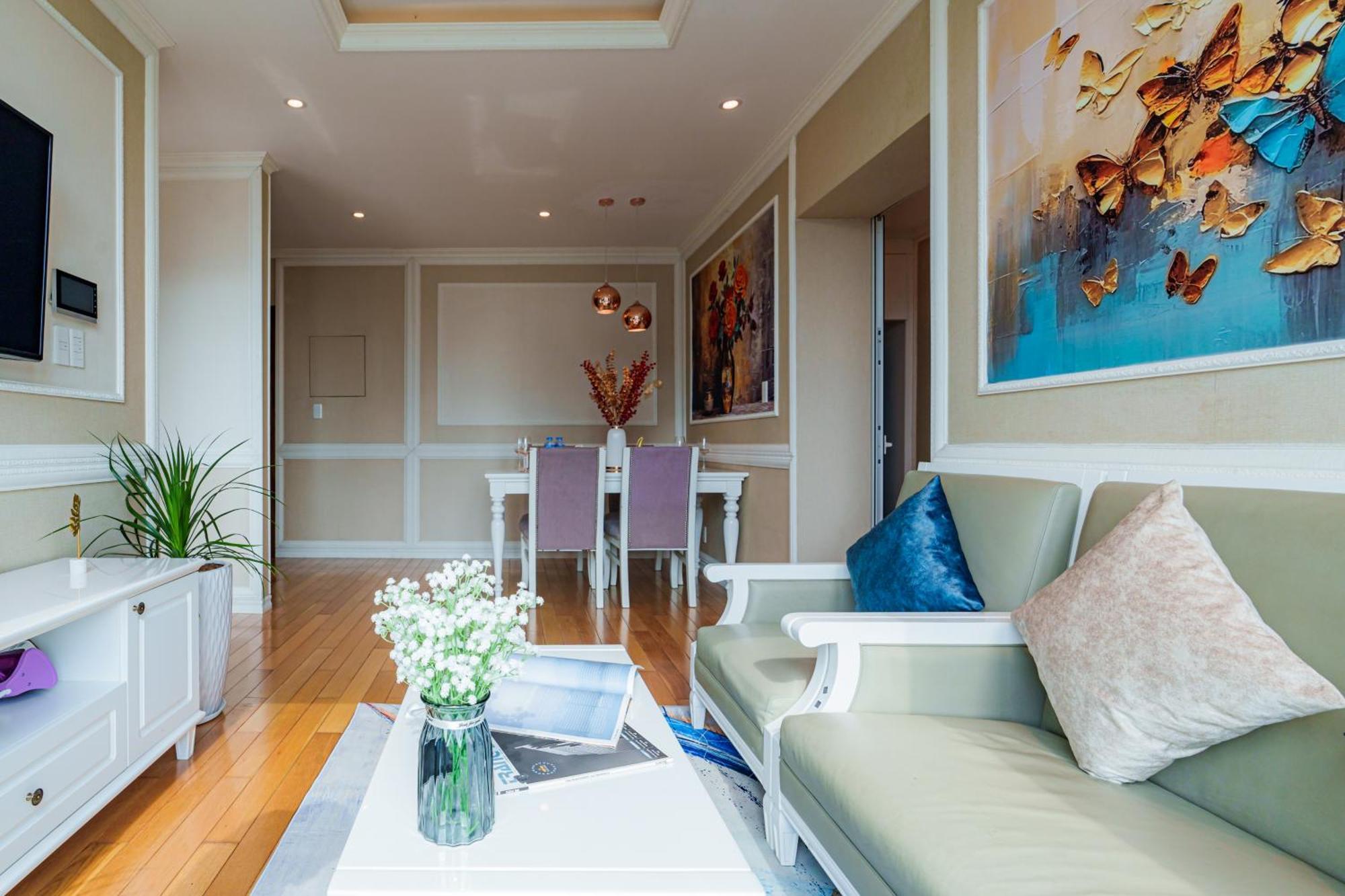 Leman Luxury TP. Hồ Chí Minh