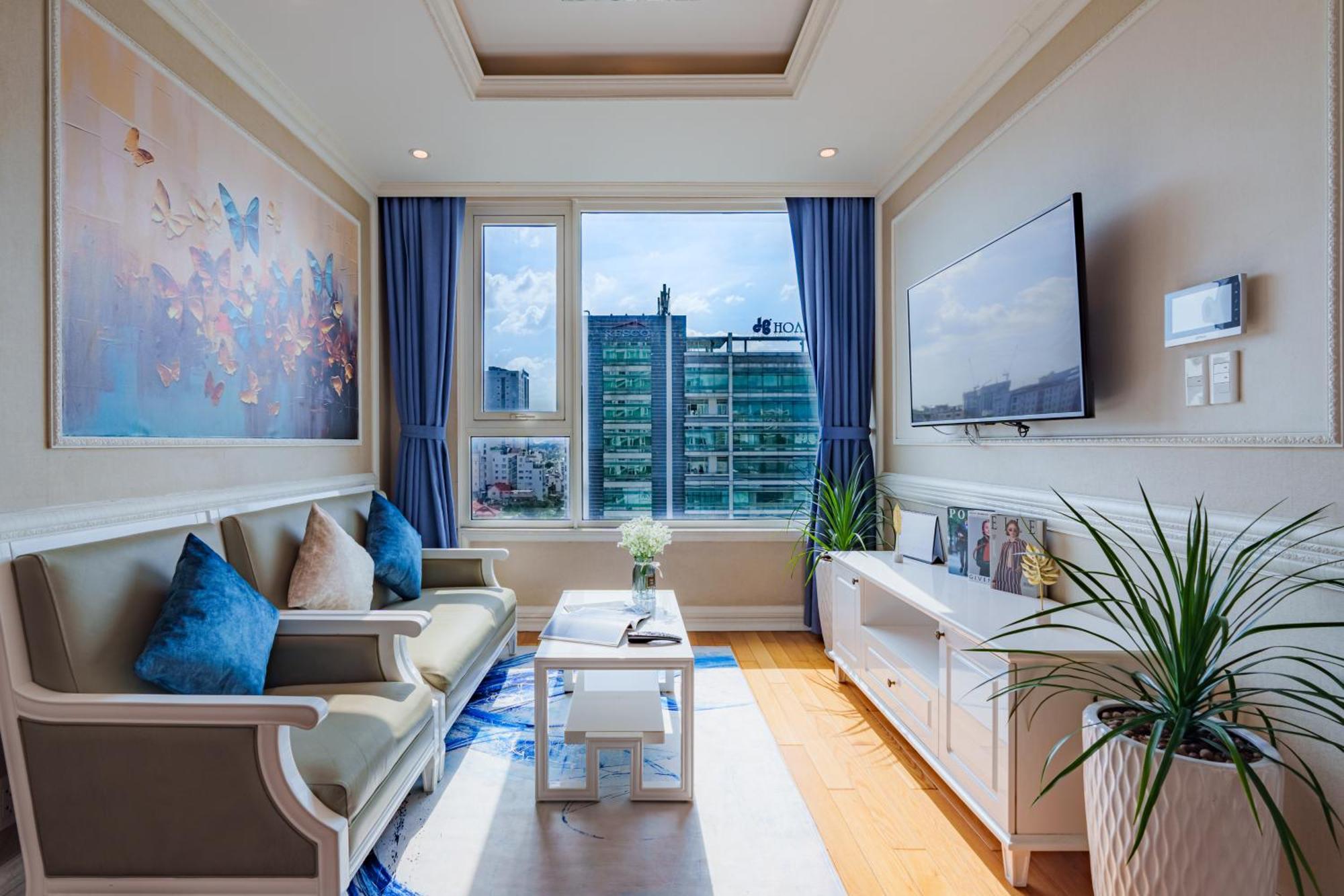 Leman Luxury * TP. Hồ Chí Minh
