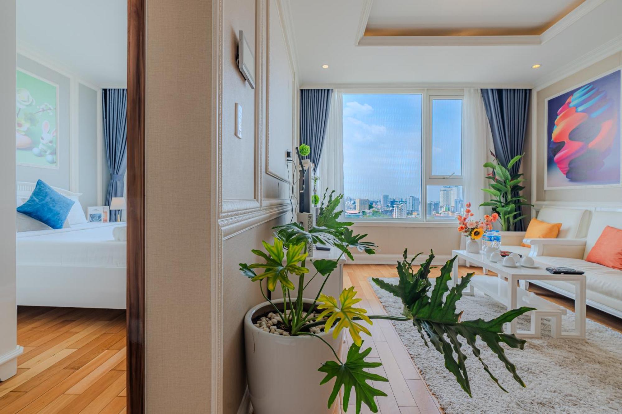 Leman Luxury