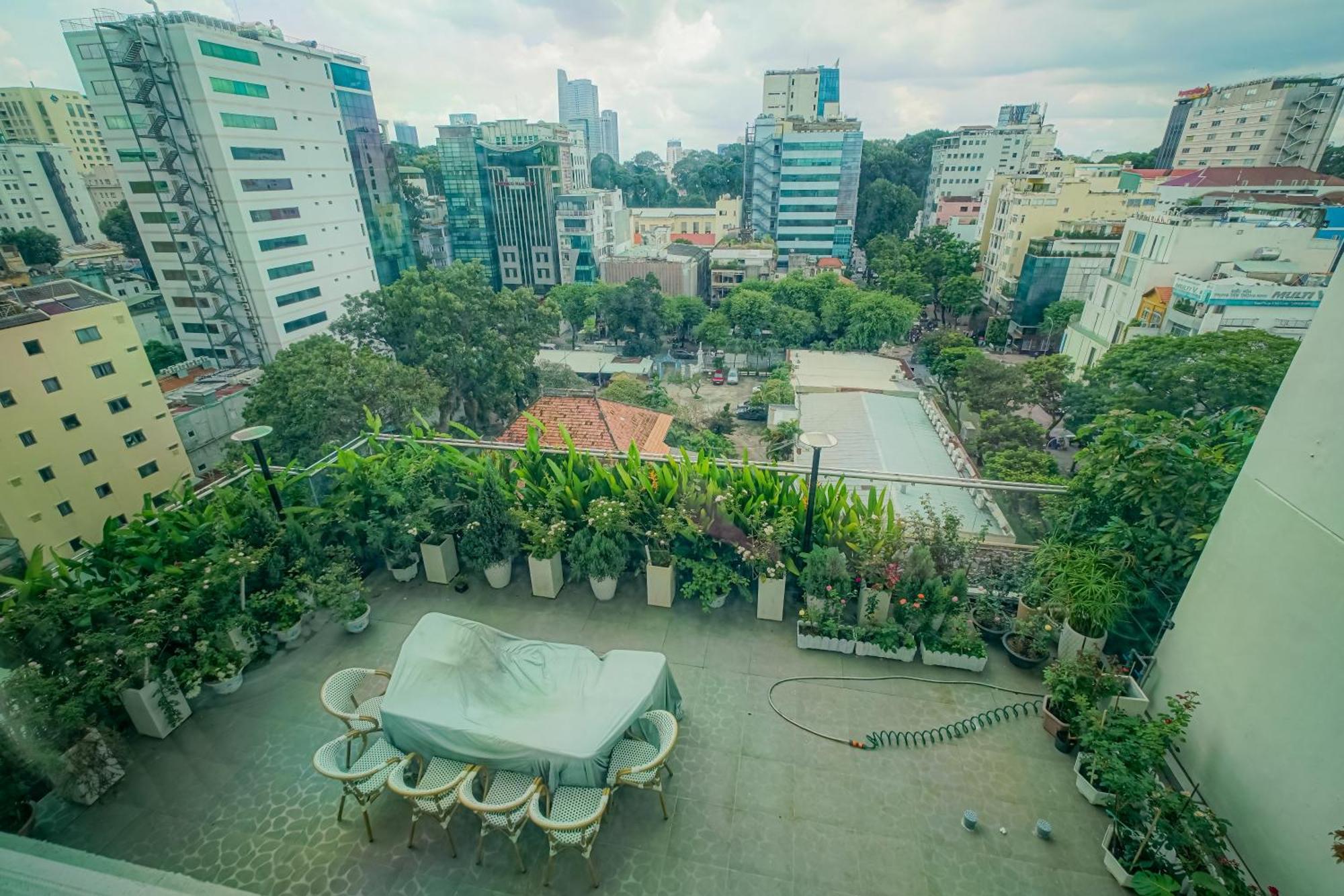 Leman Luxury * TP. Hồ Chí Minh