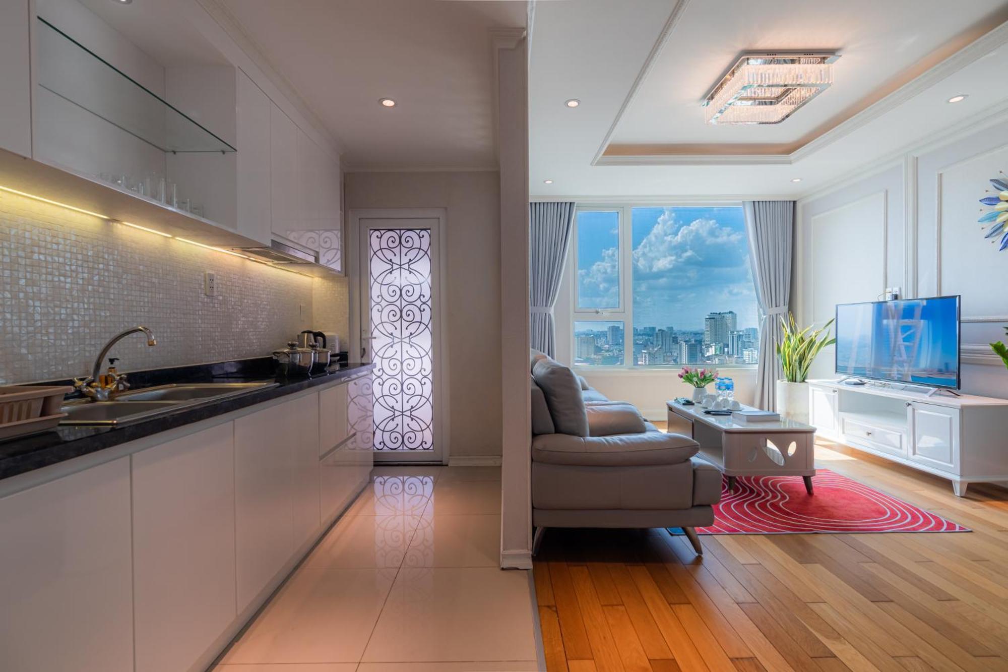 Leman Luxury *