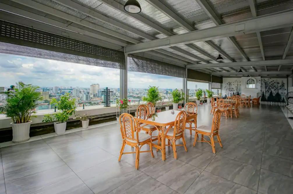 Leman Luxury Apartment